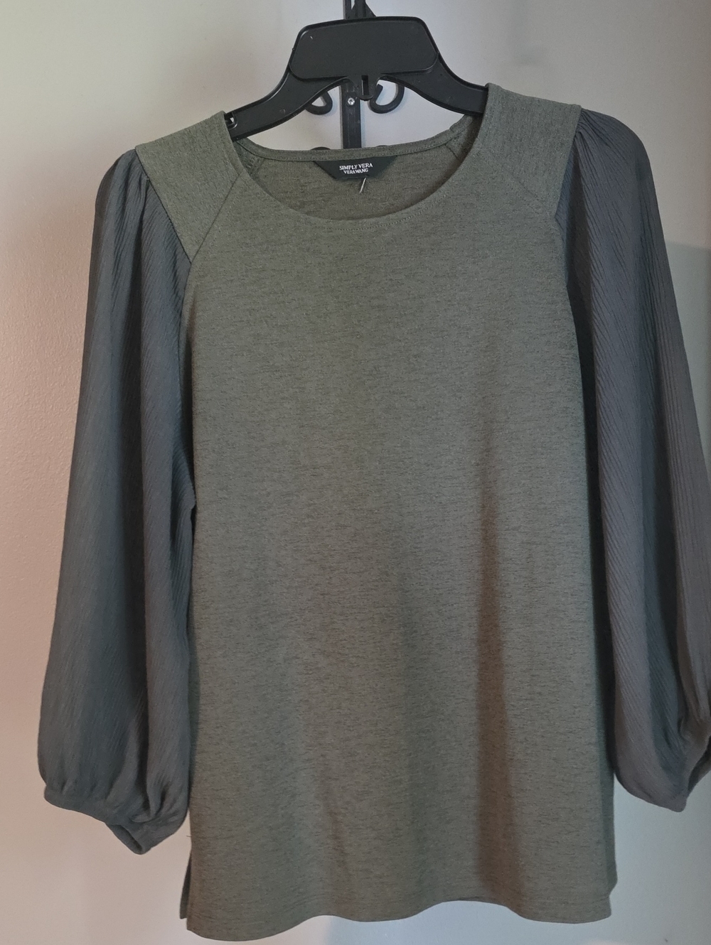 Simply Vera Vera Wang Olive Green Knit Top with Sheer Puff Sleeves Size M